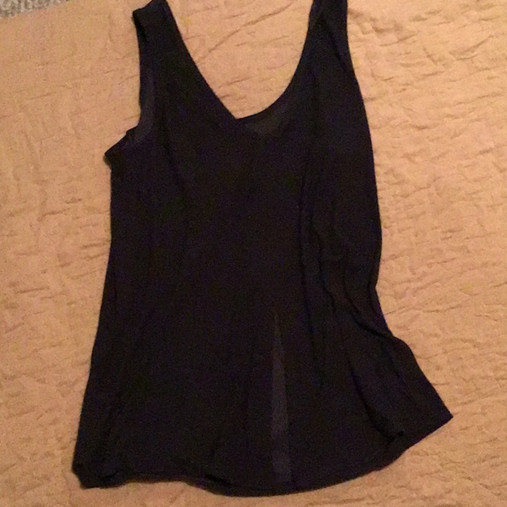 Workout shirts - Picture 2 of 2
